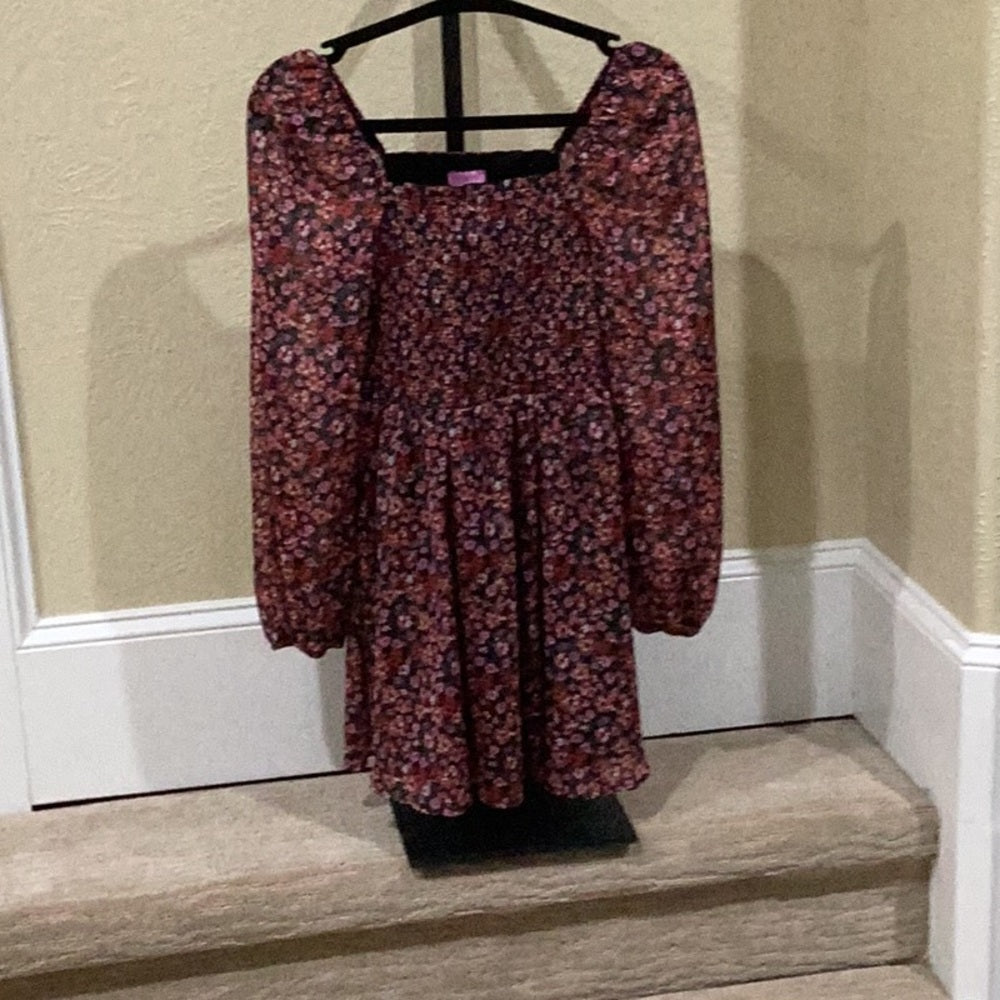 NWT SIZE Small  Floral  Dress - Pink and Black