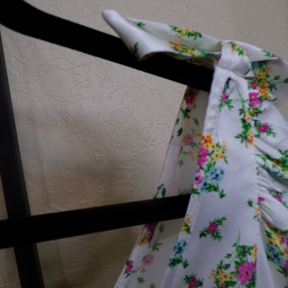 NWT size small For Love and Lemons Floral White Women's Top