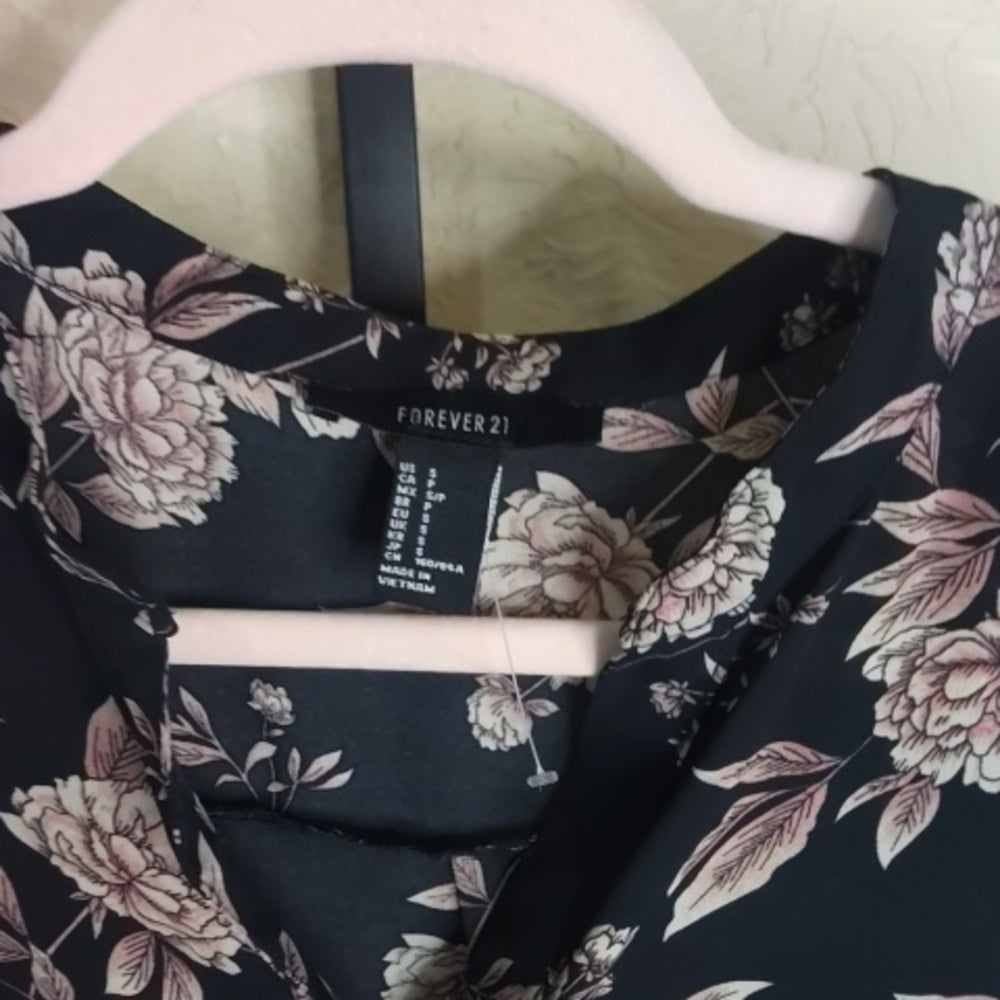 Forever 21 Black Buttoned Blouse with Mandarin Collar