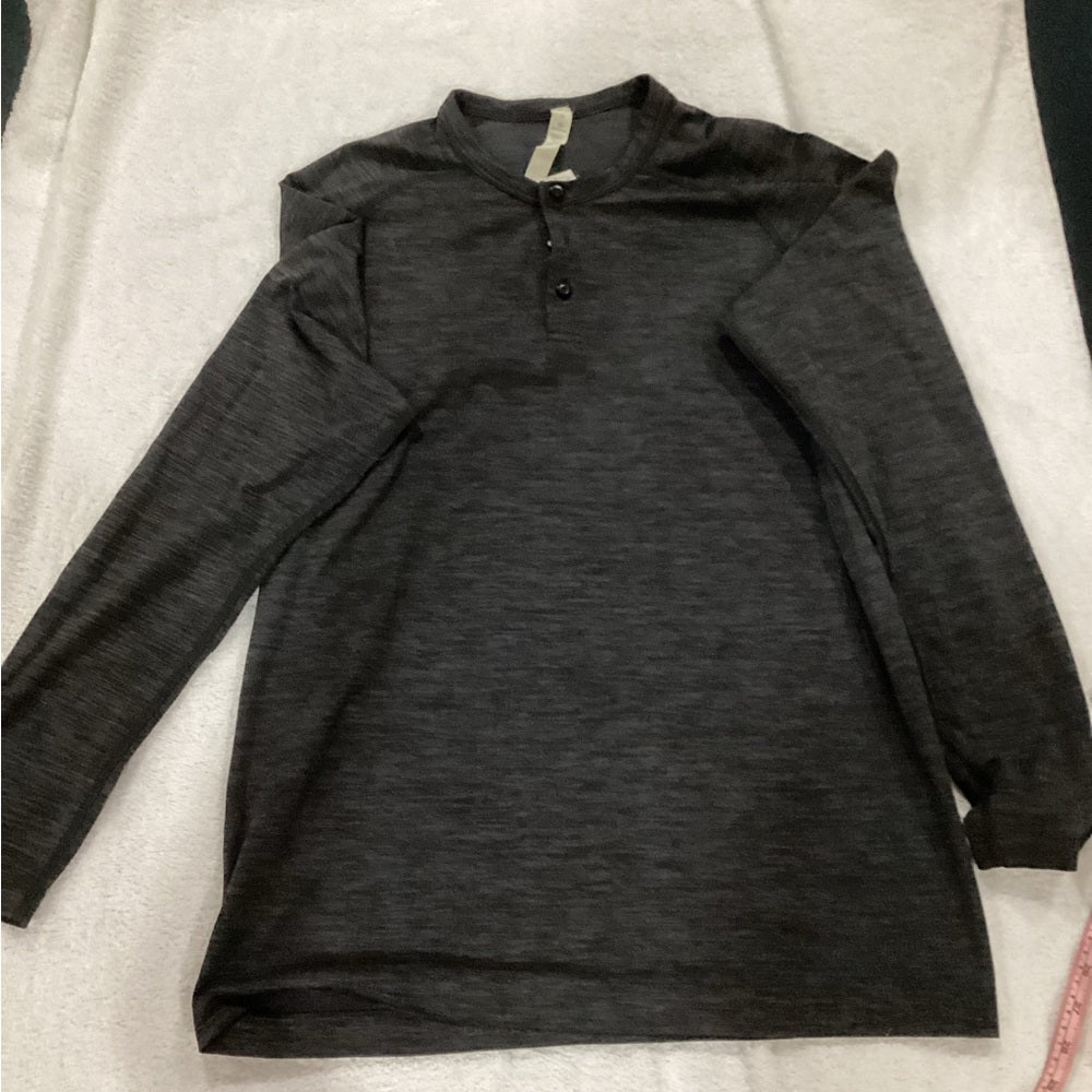 SIZE MEDIUM lululemon athletica Men's Black Long Sleeve Shirt