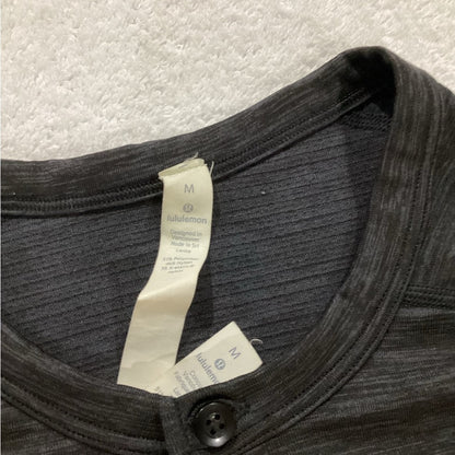 SIZE MEDIUM lululemon athletica Men's Black Long Sleeve Shirt