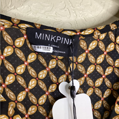 NWT SIZE XS MINKPINK Brown and Tan Crop Tie Front Blouse