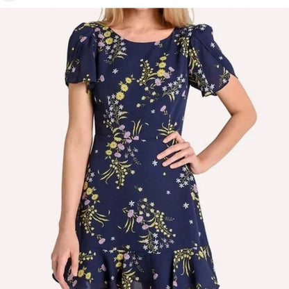 NWT SIZE 6 BB Dakota Floral Navy Dress with Ruffle Hem