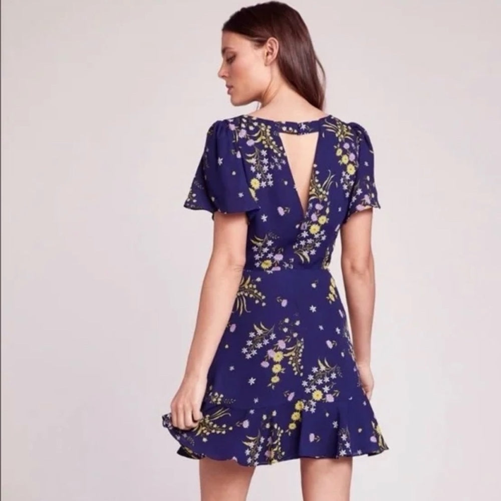 NWT SIZE 6 BB Dakota Floral Navy Dress with Ruffle Hem