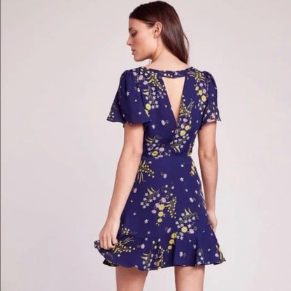 NWT SIZE 6 BB Dakota Floral Navy Dress with Ruffle Hem