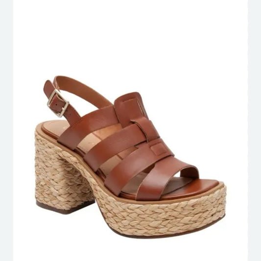 NEW SIZE 7 Chunky Brown Platform Sandals with Slingback