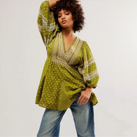 NWOT SIZE S Free People Green Wrap Tunic with Relaxed Bohemian Style