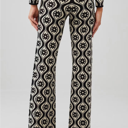 NWT SIZE 0-2 Finders Keepers Black and White Geometric Flare Pants