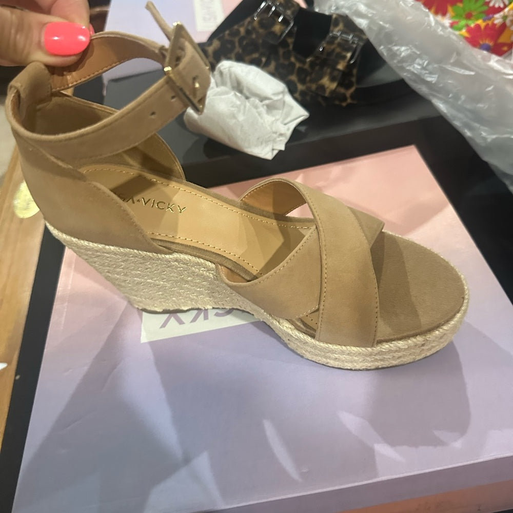 NEW SIZE 7 Tan Wedge Espadrilles with Suede Straps