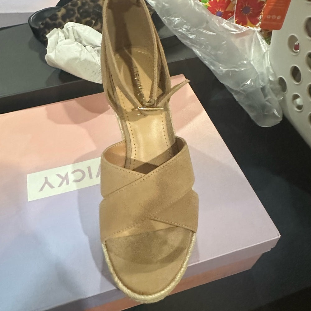 NEW SIZE 7 Tan Wedge Espadrilles with Suede Straps
