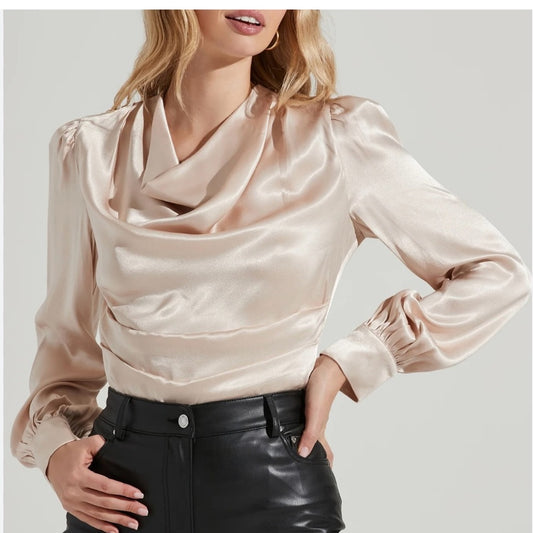 COPY - NWOT SIZE XS ASTR Lilith silk blouse in champagne