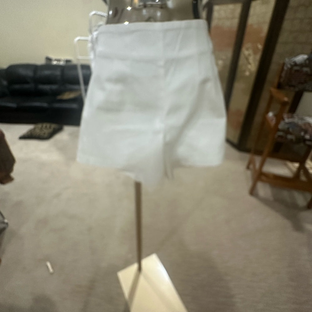 NWT SIZE S Hale Bob White High Waist Tailored Shorts