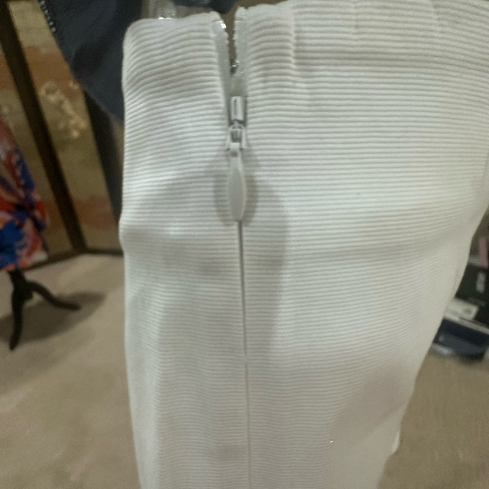 NWT SIZE S Hale Bob White High Waist Tailored Shorts