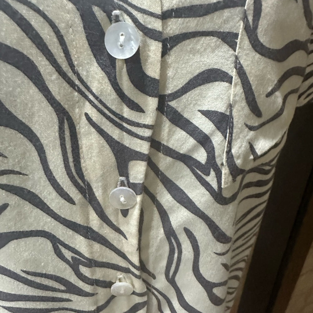 NWOT SIZE XS BEACHGOLD Brown Tan Cuffed Sleeve Button Down Shirt