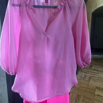 NWOT SIZE XS Vince Camuto Ruffled Pink Puff Sleeve Blouse