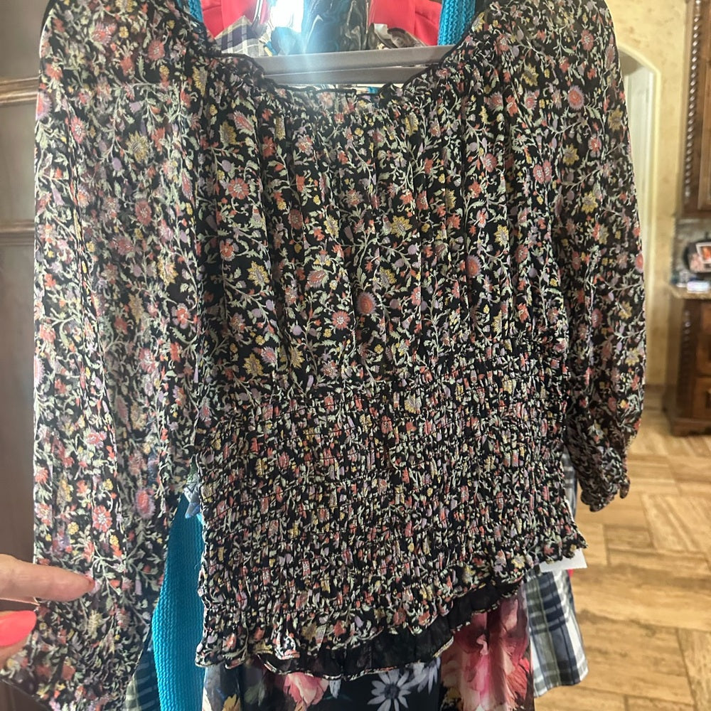 NWT SIZE S Anthropologie Black and White Off-the-Shoulder Puff Sleeve Blouse