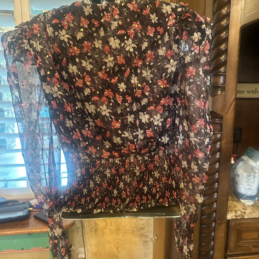 NWOT SIZE XS Astr Pink and Red Ruffled Long Sleeve Blouse