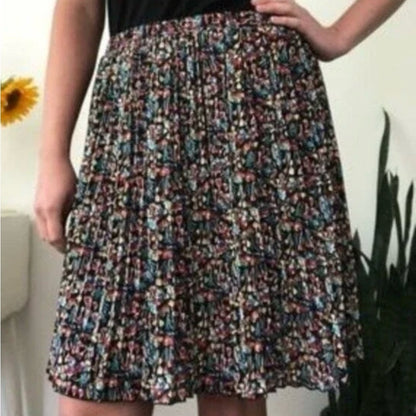 NWOT SIZE OS Elegant Black and Pink Knee-Length Bubble Skirt