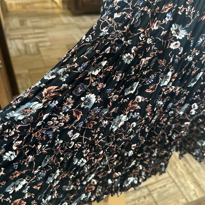 NWOT SIZE OS Elegant Black and Pink Knee-Length Bubble Skirt