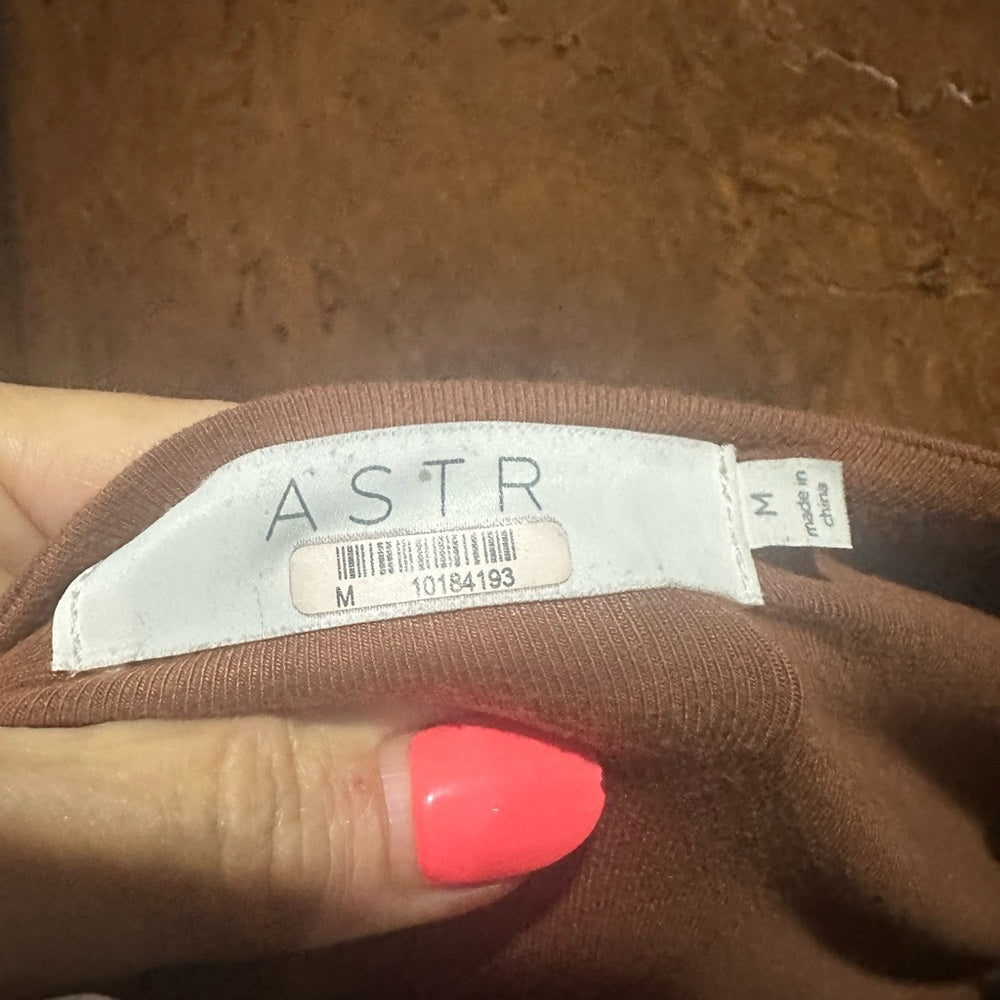 SIZE M Astr High Low Cutout Dress in Rust