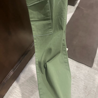 NWOT SIZE 30 GOGO Green Capris Relaxed Fit Cotton