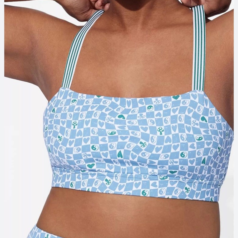 NWT SIZE XL EleVen by Venus Williams Blue and White Mosaic Bikini Top