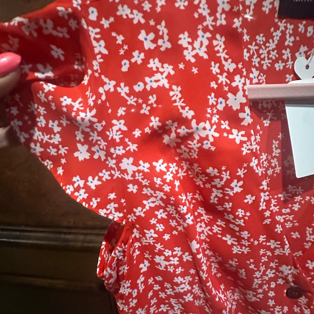 NWOT SIZE XS MINKPINK Red and White Flutter Sleeve Wrap Dress