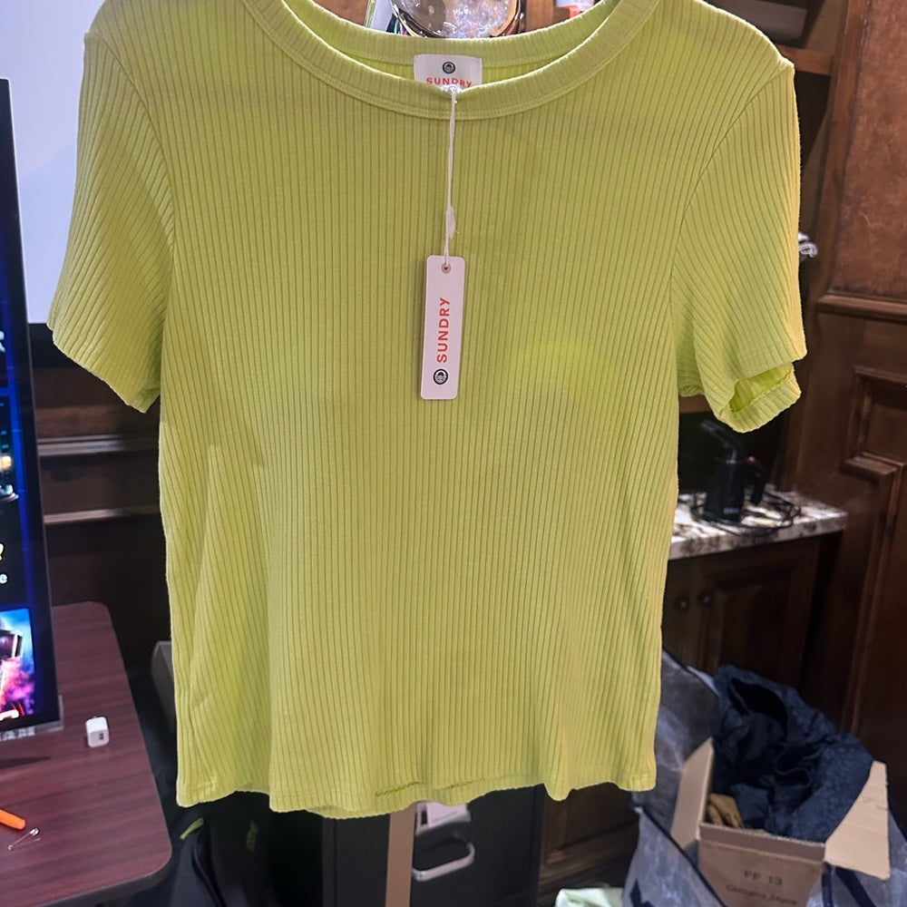 NWT SIZE L/3 Sundry Green Ribbed Short Sleeve T-Shirt