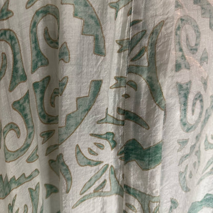SIZE M/L Kori Green and White Kimono