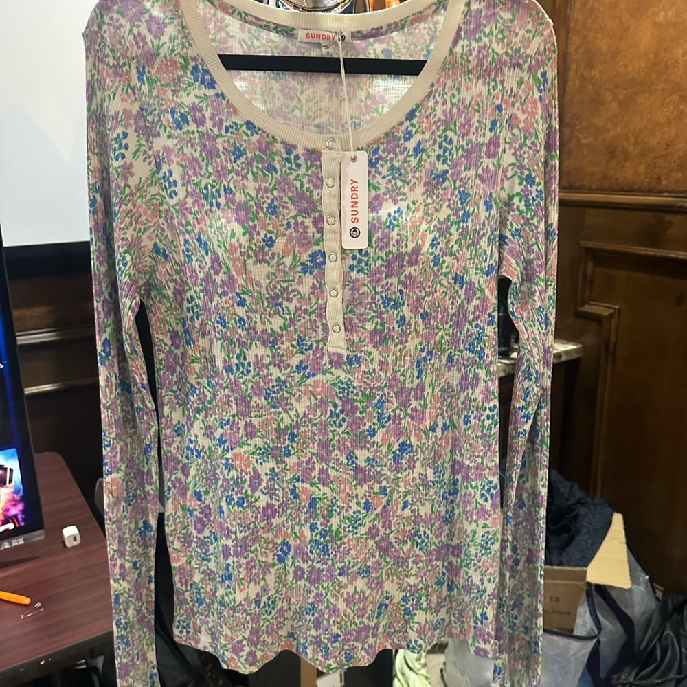 NWT SIZE XL Sundry Fitted 3/4 Sleeve Blouse in Blue and Pink