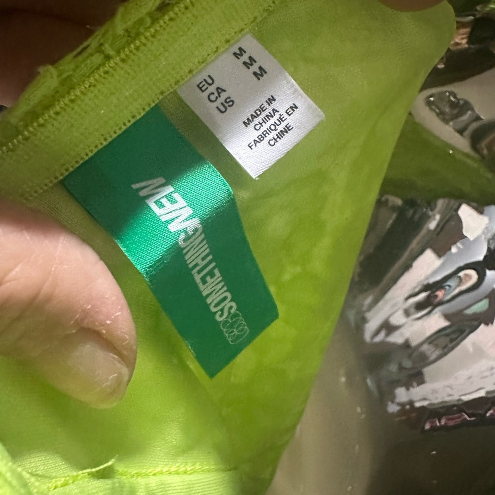NWOT SIZE M Lime Green Sleeveless Bustier Crop Top