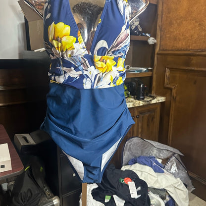 NWT SIZE L Cupshe Blue and Yellow One Piece Swimwear with Tropical Flair