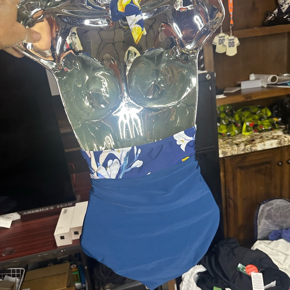 NWT SIZE L Cupshe Blue and Yellow One Piece Swimwear with Tropical Flair