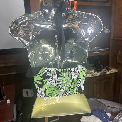 NWOT SIZE M Unique Vintage Green Halter Ruffled Tank Top