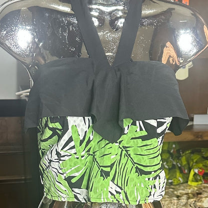 NWOT SIZE M Unique Vintage Green Halter Ruffled Tank Top