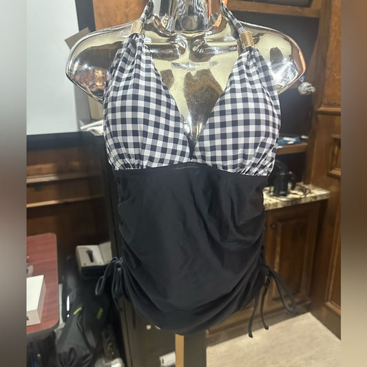NWOT SIZE L Unique  Vintage Black and White Bikini Halter Style