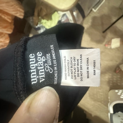 NWOT SIZE M Unique Vintage Black Bikini Swimwear