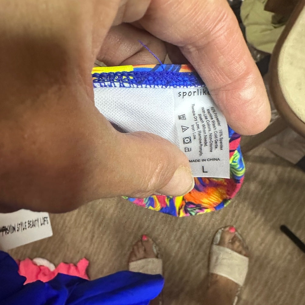 NWT SIZE L Sparkle & Fade Blue Bikini with Ruffled Top and Retro Bottoms