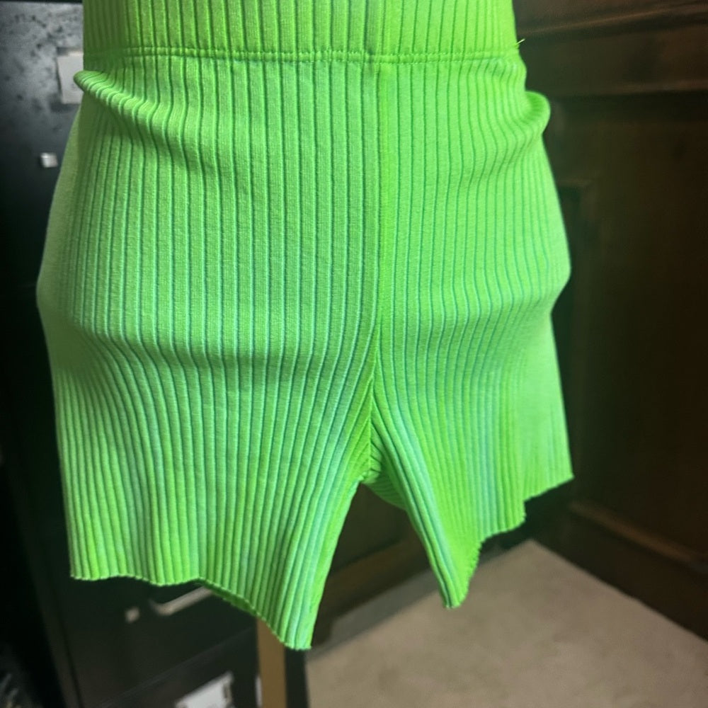 NWT SIZE S Cotton Citizen Green High Waist Shorts Ribbed Texture