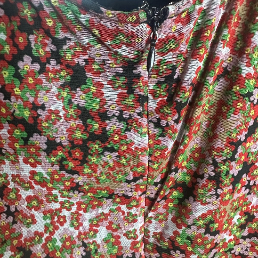 SIZE 8 Red and Green Sequin Embellished Sleeveless Sheath Midi Dress