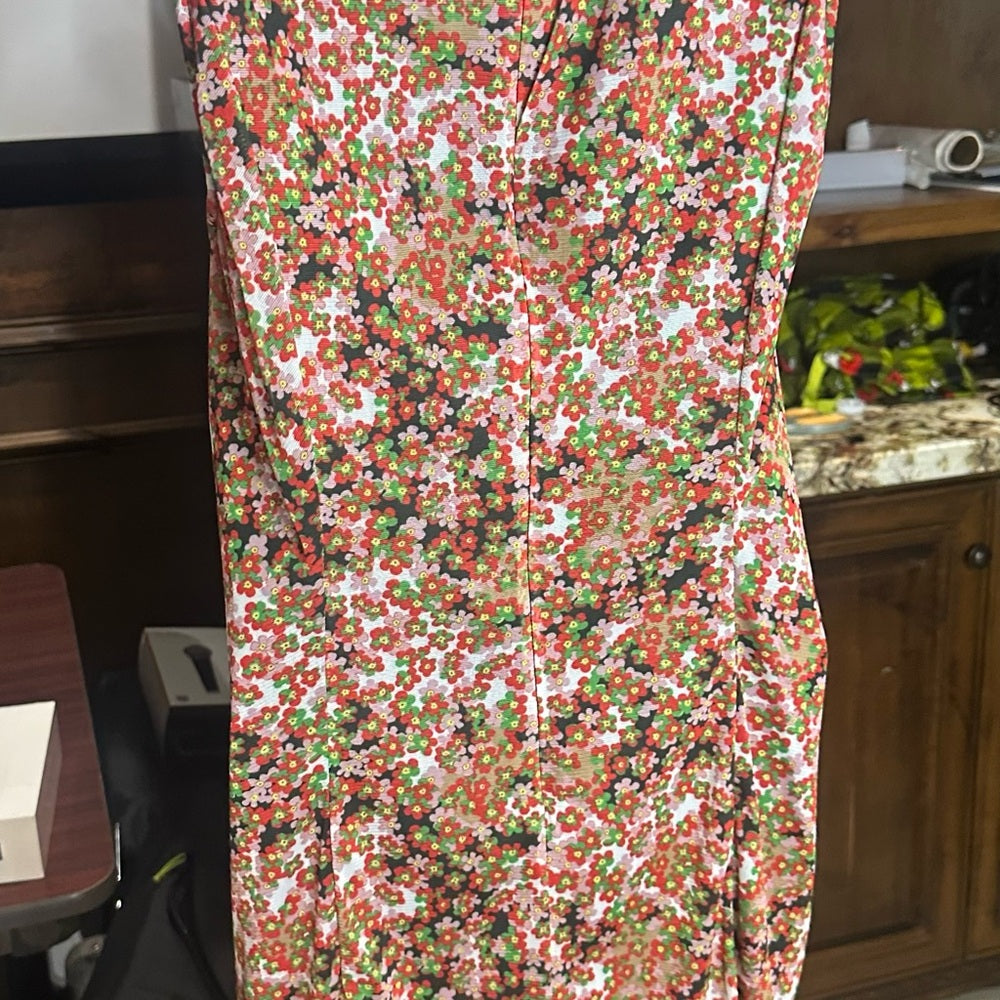 SIZE 8 Red and Green Sequin Embellished Sleeveless Sheath Midi Dress