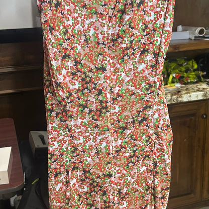 SIZE 8 Red and Green Sequin Embellished Sleeveless Sheath Midi Dress