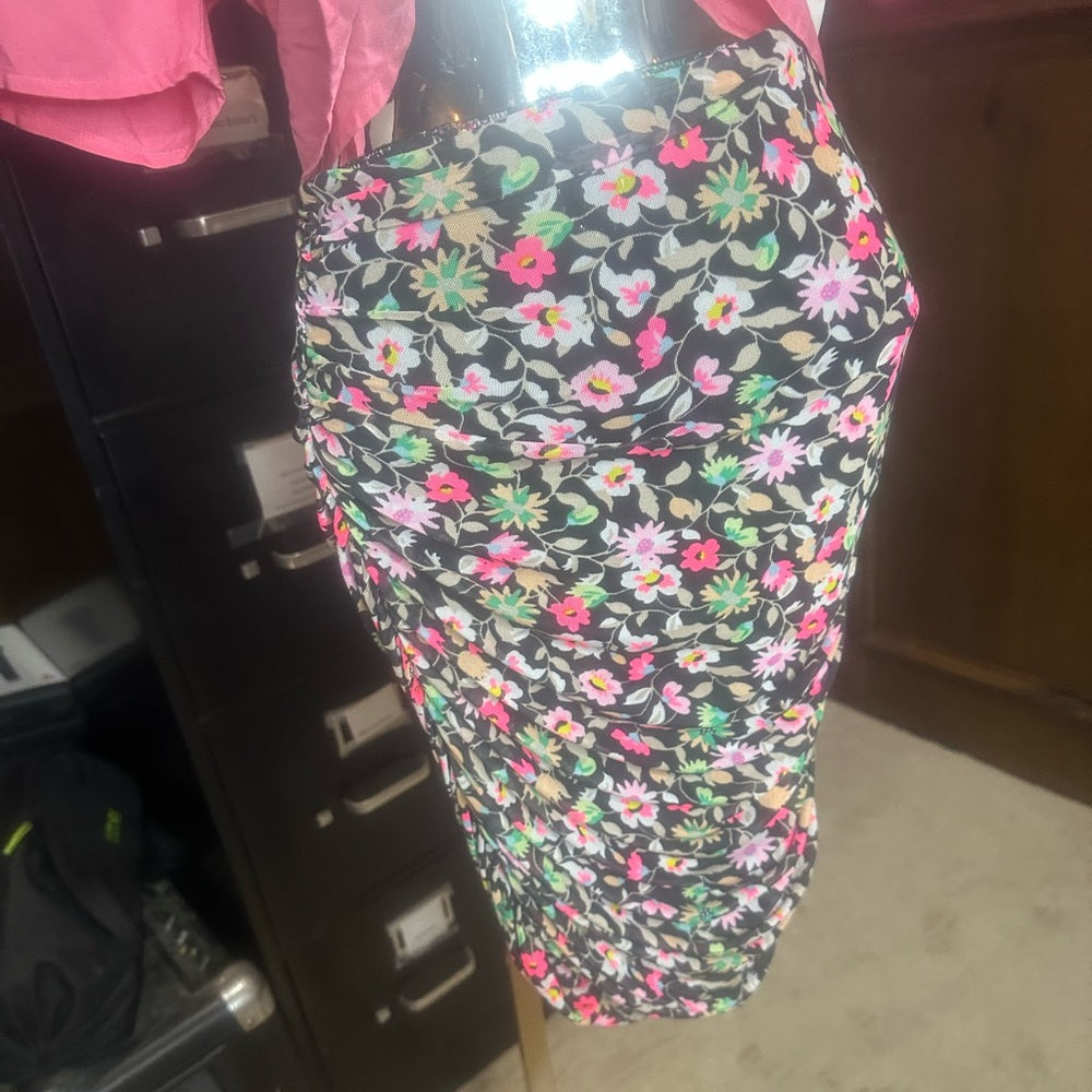 NWT SIZE M AFRM Black and Pink Ruched Midi Pencil Skirt