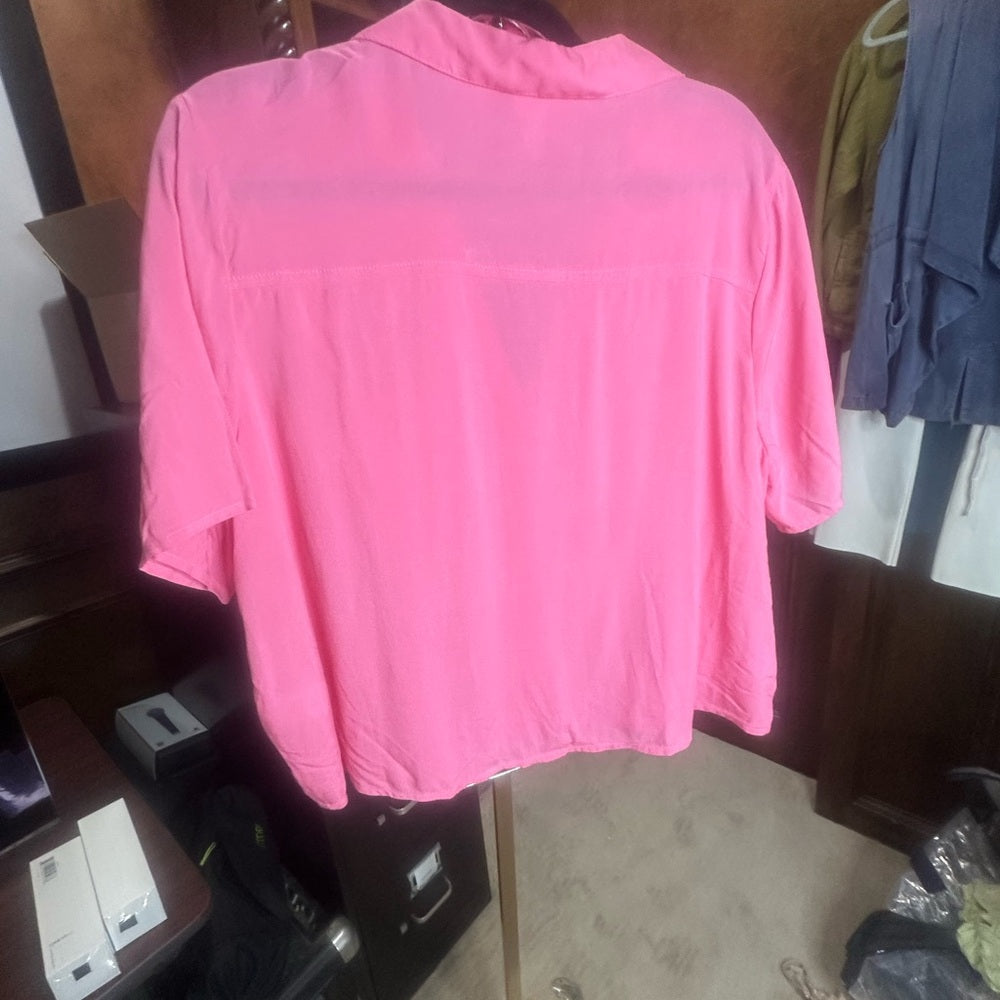 SIZE M Abound Pink Notched Collar Button Down Blouse