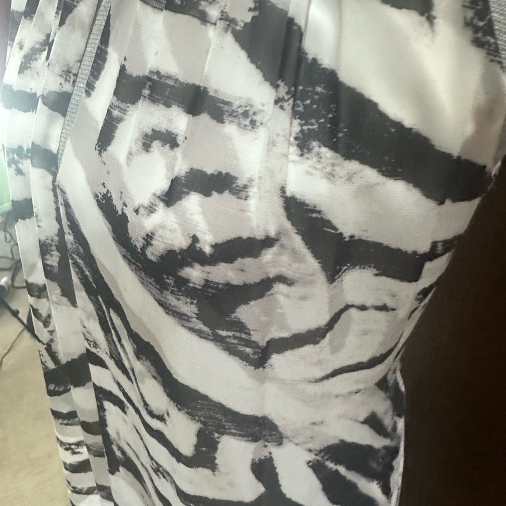 Vince Camuto Black and White Sleeveless Halter Maxi Dress