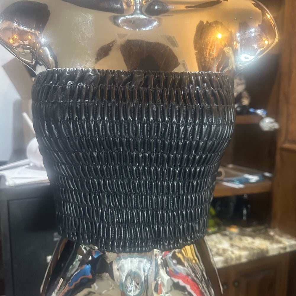 NWT SIZE XS Misa Los Angeles Black Smocked Crop Top