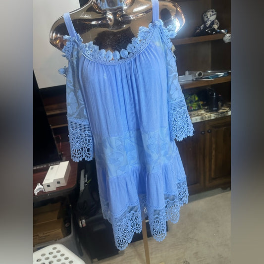 NWT SIZE S Blue Lace Off-Shoulder Women's Top