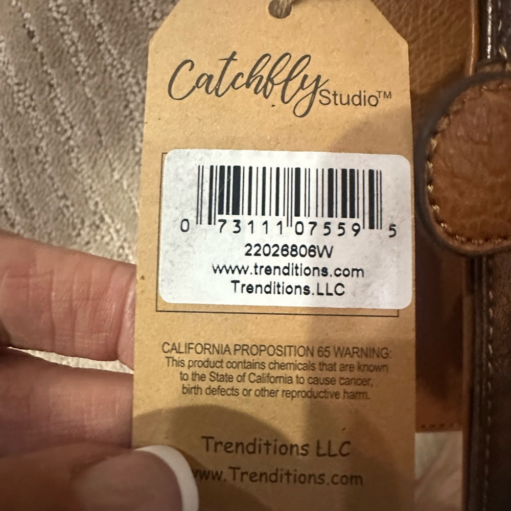 NEW Brown and Tan Leather Wallet with Vintage-Inspired Design