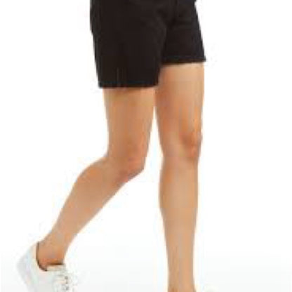 NWT SIZE 14/32 Tractr Black High-Waisted Jean Shorts Relaxed Fit