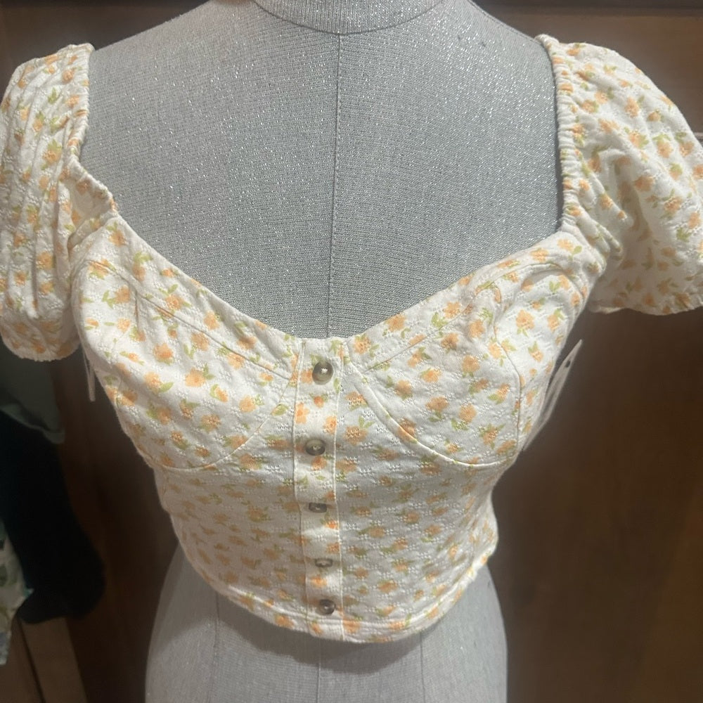 NWOT SIZE M Billabong Puff Sleeve Crop Blouse in White and Pink